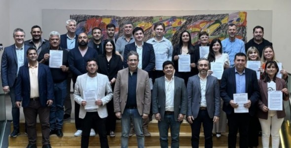 La Provincia impulsa la construcción de 246 viviendas e infraestructura 