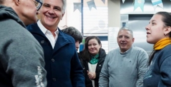 Río Cuarto: Llaryora visitó la Fundación Kalen y anunció una ayuda económica de $30 millones