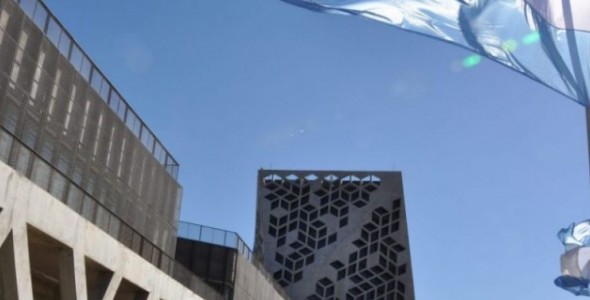 Córdoba: Recortarán los salarios más altos en la administración pública provincial