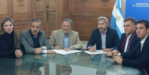 Schiaretti y Frigerio firmaron un acuerdo por microcréditos
