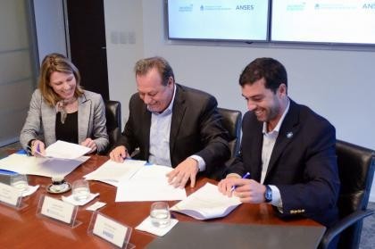 ACUERDAN DESCUENTOS DEL 30% EN VIAJES AEREOS PARA JUBILADOS