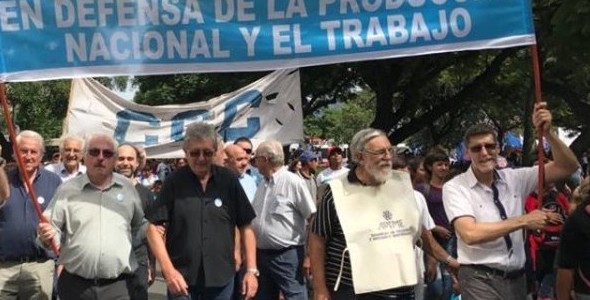 Advertencia sobre el programa del Gobierno y el FMI