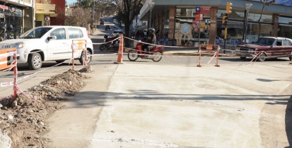 ARREGLOS EN BV. SARMIENTO SIN COSTO PARA EL VECINO