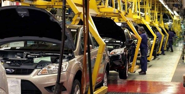 La producción de autos sigue en caída