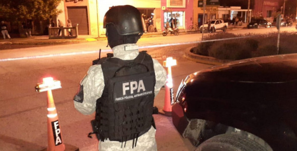 BALNEARIA: FPA DETUVO A 3 FAMILIARES CON MÁS DE 1500 DOSIS DE ESTUPEFACIENTES