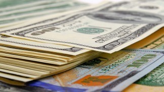 El ministro de Hacienda dijo que los bancos no cooperan con el blanqueo