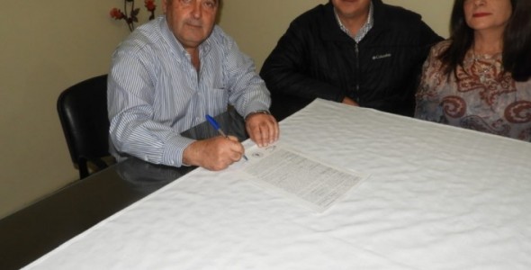 Luis Azar firmó convenio con Brandalise para brindar el servicio gratuito a los empleados de Tanti