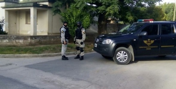ALTA GRACIA: DETIENEN A UN HOMBRE Y CERRÓ UN PUNTO DE VENTA DE DROGAS
