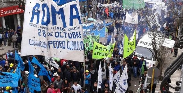 Centrales sindicales de Córdoba marcharon contra tarifazos