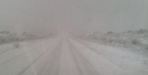 Camino a Altas Cumbres cerrado por la nieve
