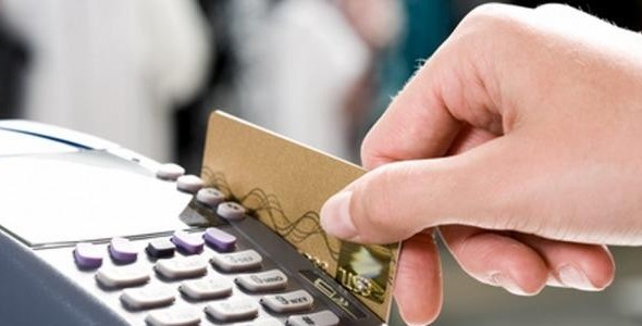 Dieron de baja la devolución de 5 % del IVA en las compras con tarjetas de débito