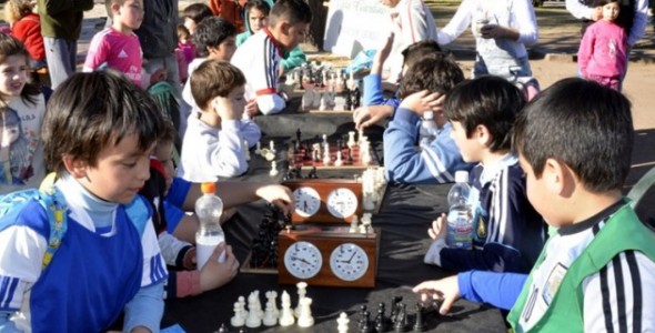 Feria del Deporte en Villa Giardino
