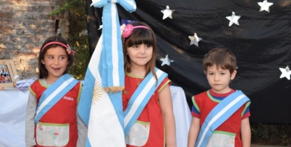 Egreso de la Escuela Silvano Loza y Jardín de Infantes Anexo Esteban Echeverría de Villa Giardino