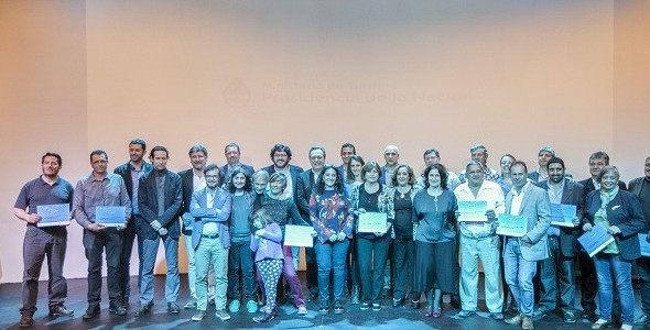 Festejar brindará apoyo a las fiestas populares del país