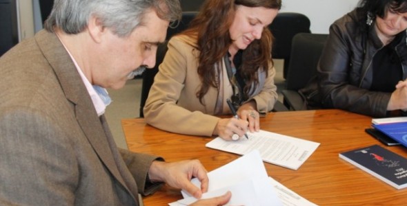 Firman acuerdo prevenir y concientizar sobre la trata de personas