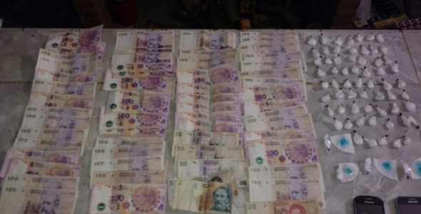 EN UNA POLLERÍA DE BARRIO ALBERDI DISTRIBUÍAN COCAÍNA