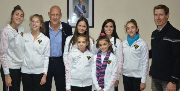 Dertycia recibió a gimnastas cordobesas