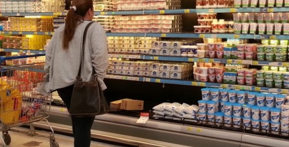 Schiaretti anunció un extra de $2.000 para la Tarjeta Social