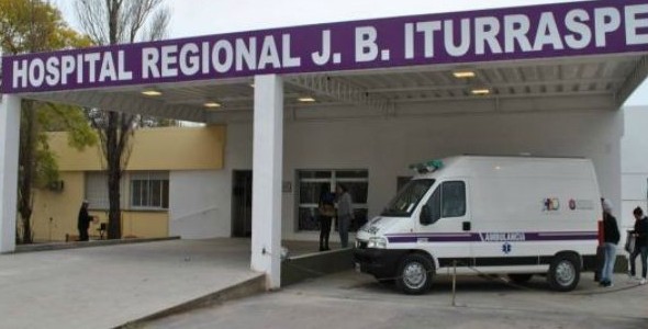 Policías oficiaron de parteros arriba de un taxi en Córdoba