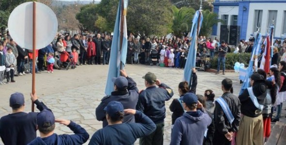 Huerta Grande festejó la Revolución de Mayo