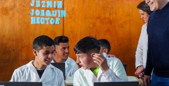 Ya son casi 1300 las escuelas cordobesas conectadas a internet satelital