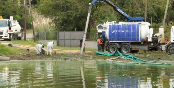 SE INCORPORÓ UN NUEVO CAMIÓN PARA CONTINUAR CON LOS TRABAJOS DE LIMPIEZA EN EL LAGO SAN ROQUE