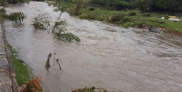 Tras las intensas lluvias, crecen los ríos serranos