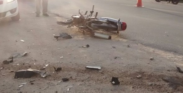 Fallece joven tras colisionar con su moto en Santa Cruz del Lago