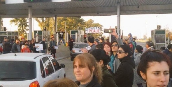 Vecinos de Alta Gracia repudiaron el aumento del peaje