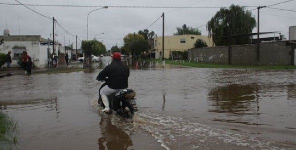 Niegan que haya un desvío en el río Tercero en Córdoba