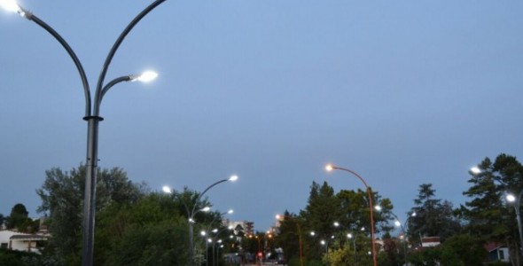 NUEVA ILUMINACIÓN EN LOS PUENTES ZILLI Y CASSAFFOUSTH EN CARLOS PAZ