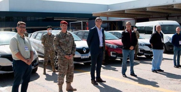 Renault puso 10 vehículos a disposición del Centro de Operaciones de Emergencias