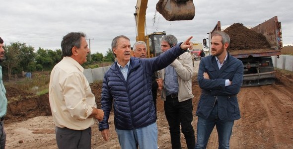 Schiaretti recorrió las zonas inundadas