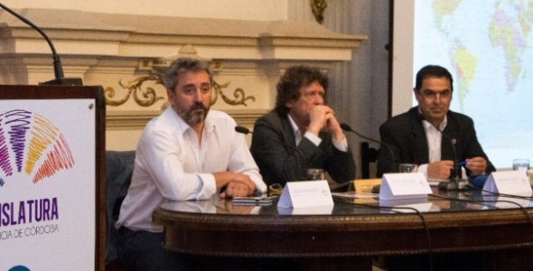Charla en Córdoba: La Legislatura y el contexto político internacional actual