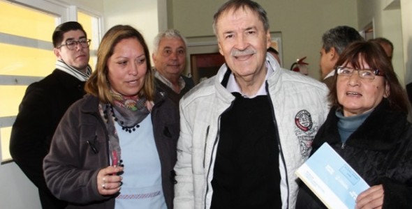 Schiaretti entregó créditos Vida Digna en el norte cordobés