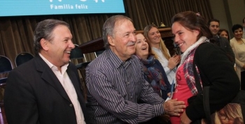 Schiaretti anunció la suba del crédito Vida Digna a 30 mil pesos