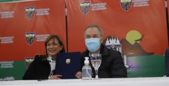 Schiaretti firmó el contrato para obras de saneamiento de la Cuenca Sur del Dique San Roque