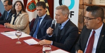 PRESENTARON EN CARLOS PAZ LA FUERZA POLICIAL ANTINARCOTRÁFICO