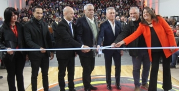 EL INTENDENTE ESTEBAN AVILÉS INAUGURÓ EL ARENA VILLA CARLOS PAZ CENTRO POLIDEPORTIVO