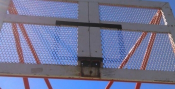 Insólito, se robaron los aros de basquet afuera del Poli Santa Rita
