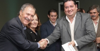 Municipios firmaron convenios por más $15 millones por el Plan Aurora