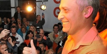 Avilés se metió en la interna radical y criticó a Lassaga