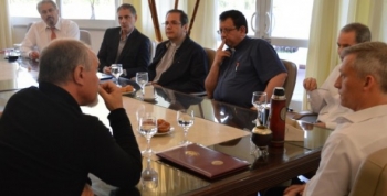 AVILÉS SE REUNIÓ CON REPRESENTANTES DE IGLESIAS POR SERVICIO DE AGUA