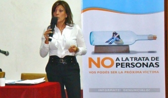 Capacitan sobre violencia de género a docentes de Cosquín