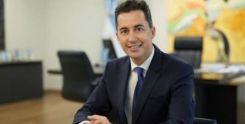 El ministro Manuel Calvo asume la Jefatura de Gabinete