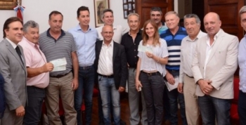 El Vicegobernador entregó $ 5.250.000 a Consorcios Canaleros de San Justo