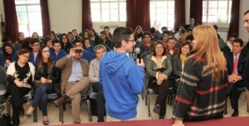 AUTORIDADES MUNICIPALES RECIBIERON A ESTUDIANTES DE CERDEÑA (ITALIA)