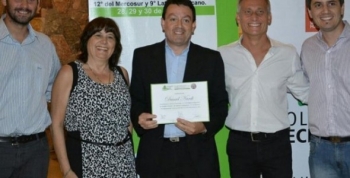 EN CARLOS PAZ SE ENTREGARON CERTIFICADOS A PARTICIPANTES DEL CONGRESO VECINALISTA 2016