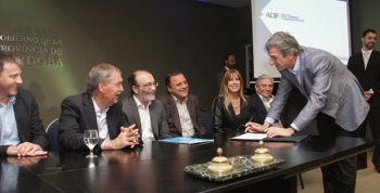 Más de 900 mil habitantes accederán a las cloacas en la ciudad de Córdoba
