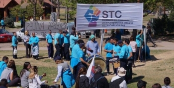 Trabajadores de la COOPI realizaron un paro y se movilizaron a la municipalidad